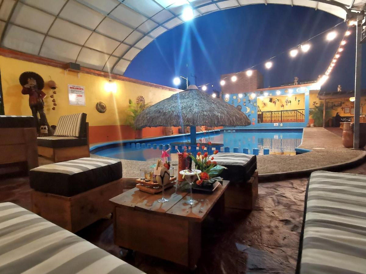 Hotel La Estancia Rio Verde Ngoại thất bức ảnh