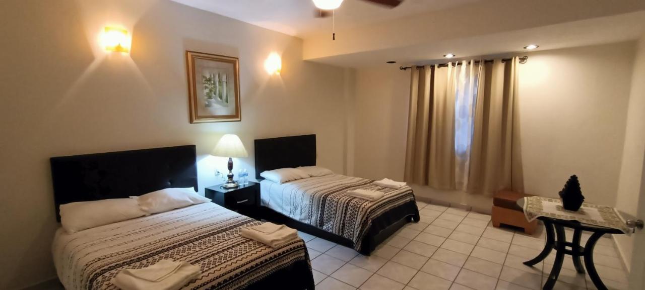 Hotel La Estancia Rio Verde Ngoại thất bức ảnh