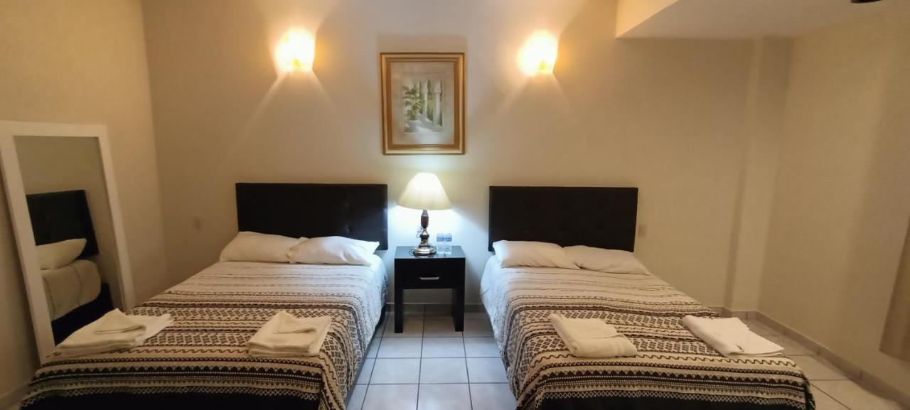 Hotel La Estancia Rio Verde Ngoại thất bức ảnh