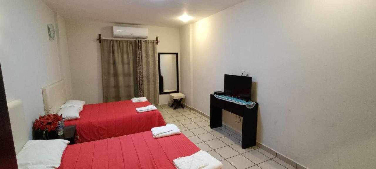 Hotel La Estancia Rio Verde Ngoại thất bức ảnh