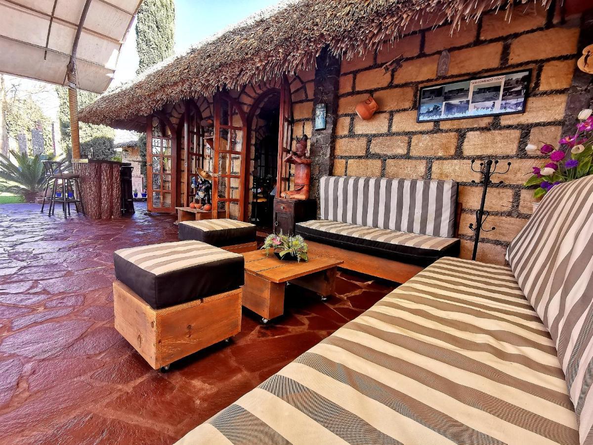 Hotel La Estancia Rio Verde Ngoại thất bức ảnh