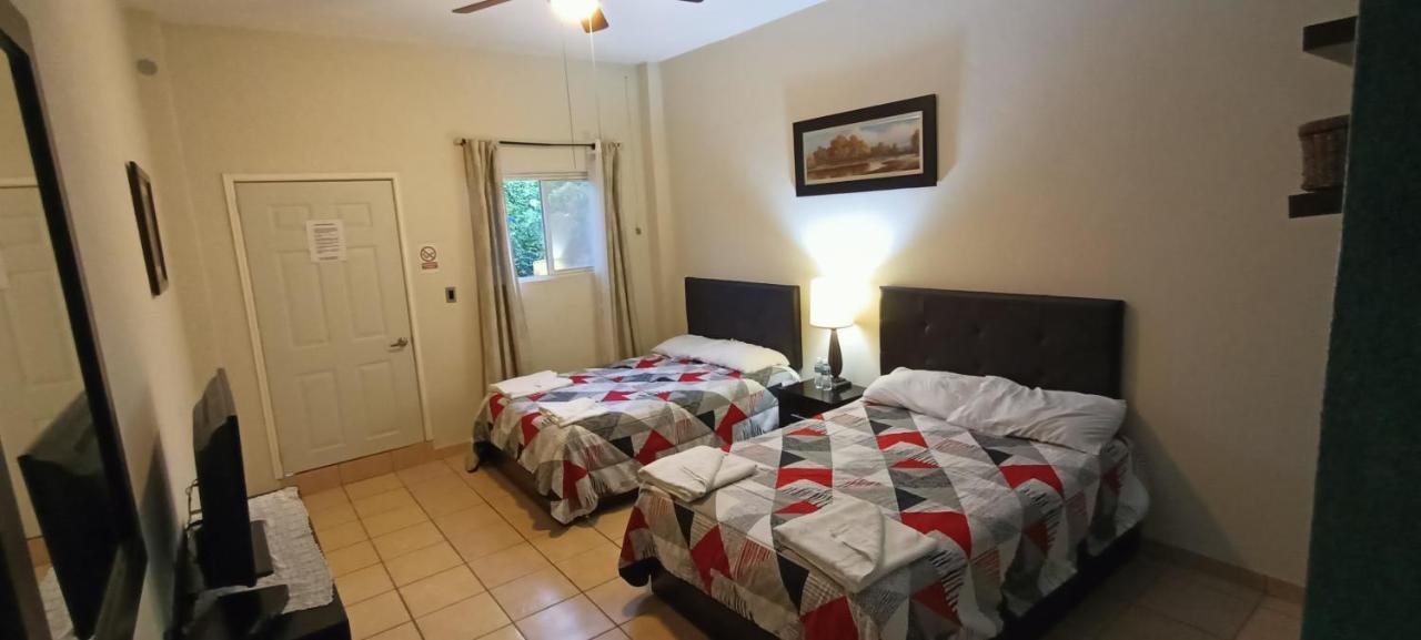 Hotel La Estancia Rio Verde Ngoại thất bức ảnh