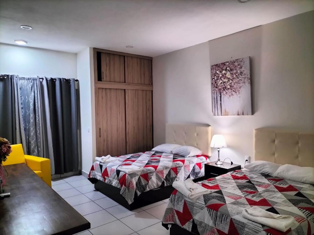 Hotel La Estancia Rio Verde Ngoại thất bức ảnh